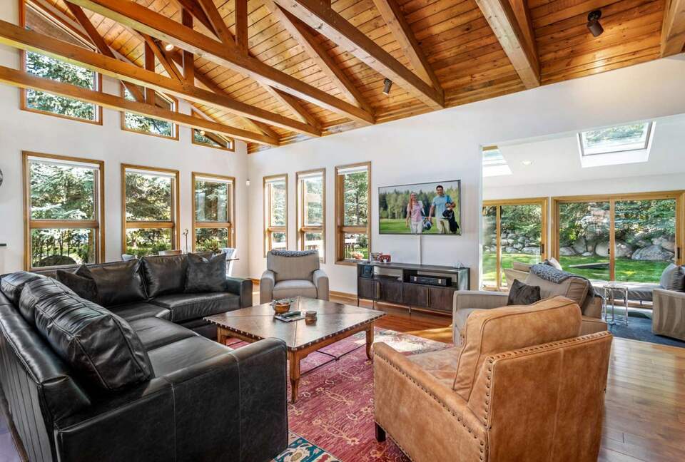 Mountain Modern Home with Private Hot Tub - Between Vail and Beaver Creek! - Avon, Colorado