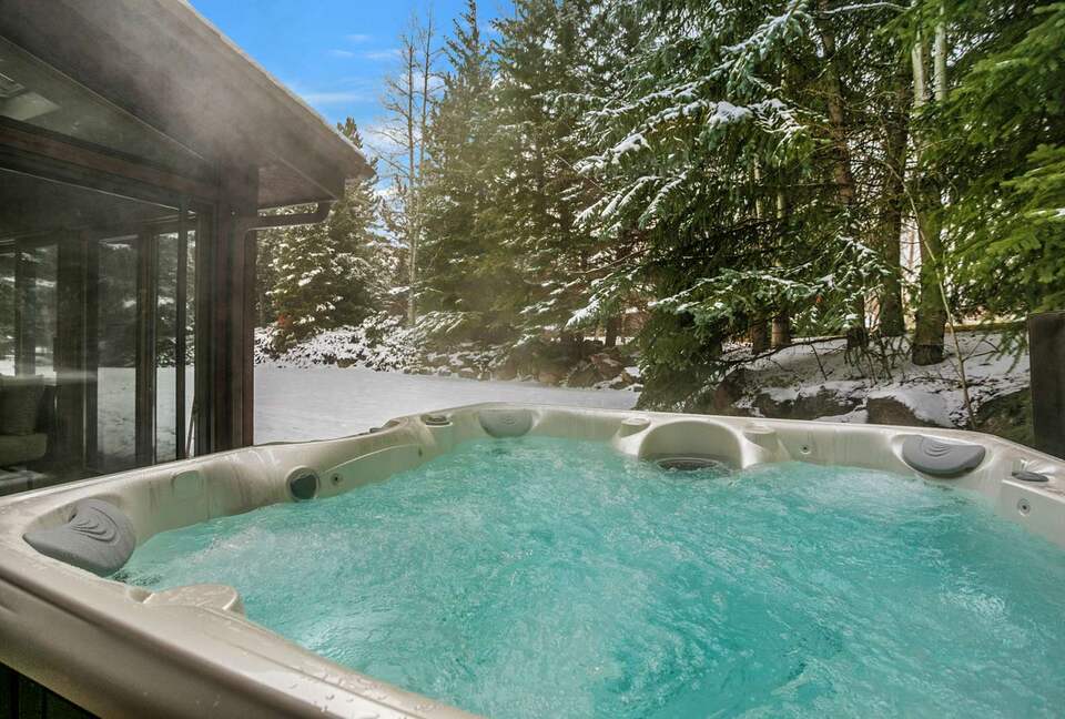 Mountain Modern Home with Private Hot Tub - Between Vail and Beaver Creek! - Avon, Colorado