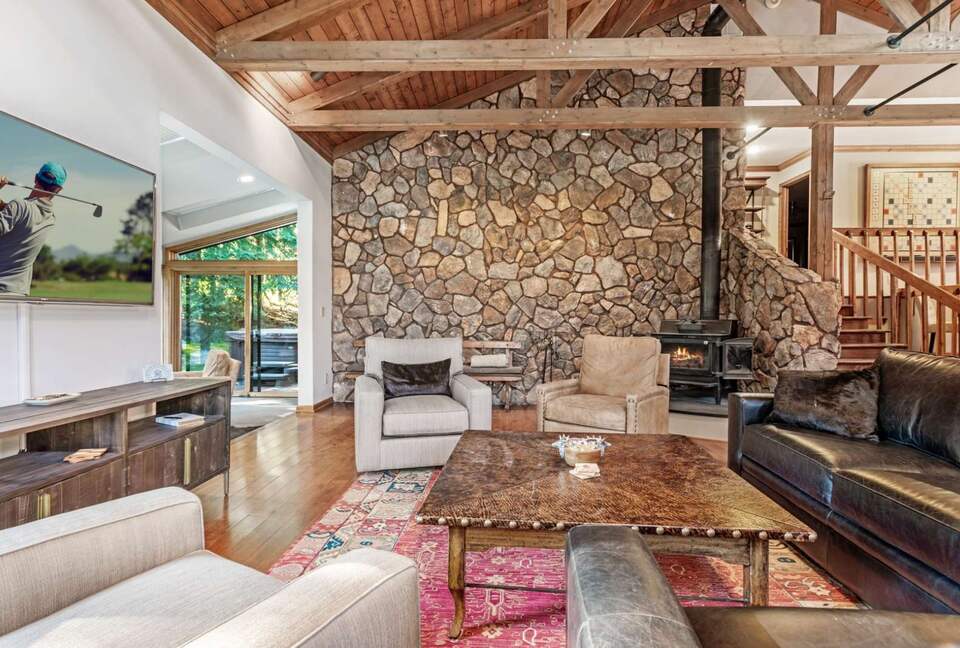 Mountain Modern Home with Private Hot Tub - Between Vail and Beaver Creek! - Avon, Colorado