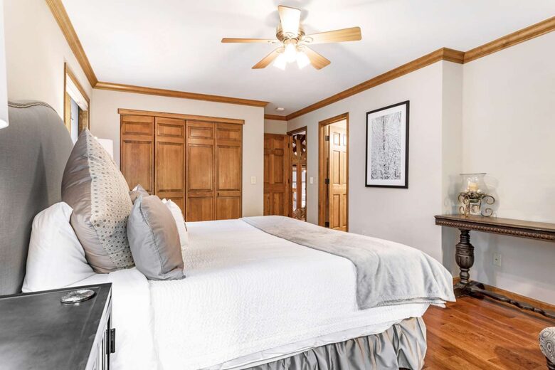 Mountain Modern Home with Private Hot Tub - Between Vail and Beaver Creek! - Avon, Colorado