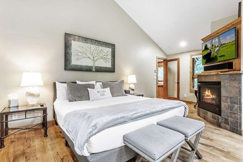 Mountain Modern Home with Private Hot Tub - Between Vail and Beaver Creek! - Avon, Colorado