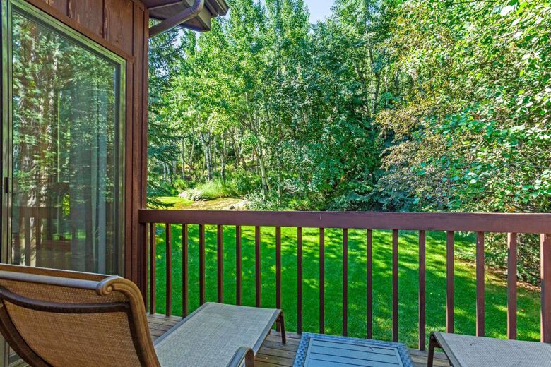 Mountain Modern Home with Private Hot Tub - Between Vail and Beaver Creek! - Avon, Colorado