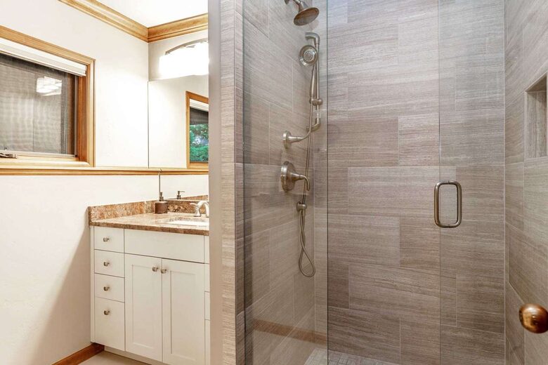 Mountain Modern Home with Private Hot Tub - Between Vail and Beaver Creek! - Avon, Colorado