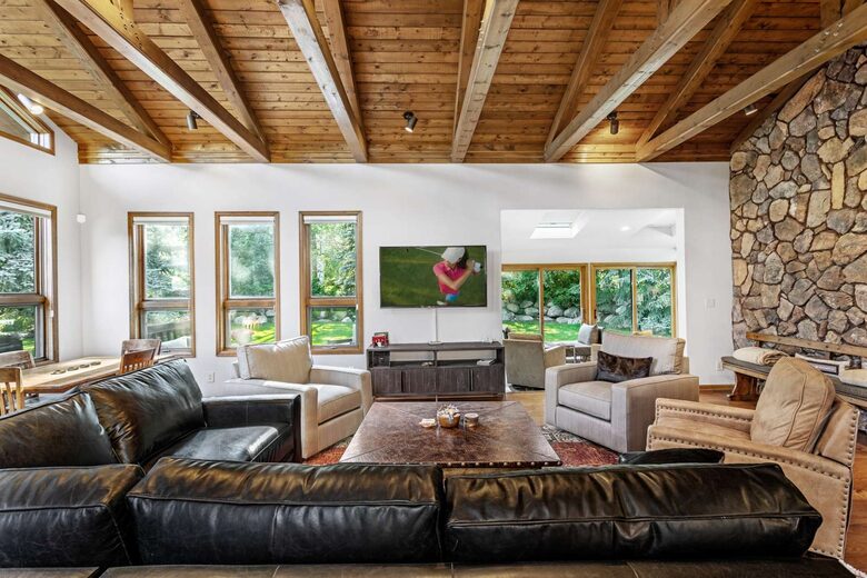 Mountain Modern Home with Private Hot Tub - Between Vail and Beaver Creek! - Avon, Colorado