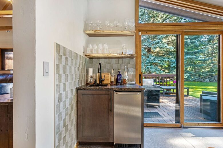 Mountain Modern Home with Private Hot Tub - Between Vail and Beaver Creek! - Avon, Colorado