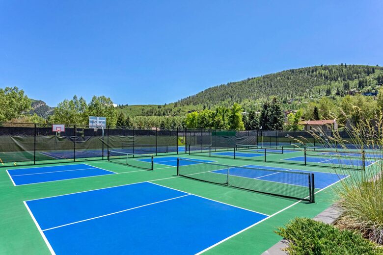 Mountain Modern Home with Private Hot Tub - Between Vail and Beaver Creek! - Avon, Colorado