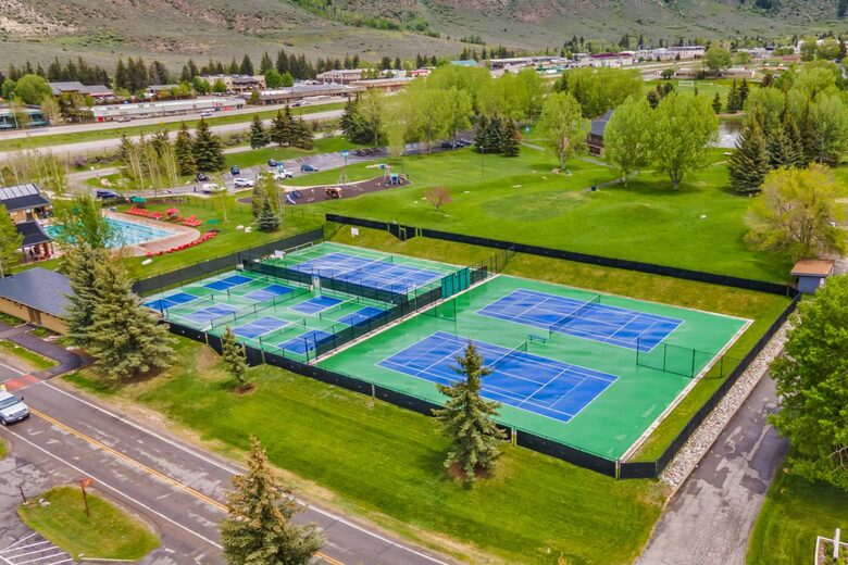 Mountain Modern Home with Private Hot Tub - Between Vail and Beaver Creek! - Avon, Colorado