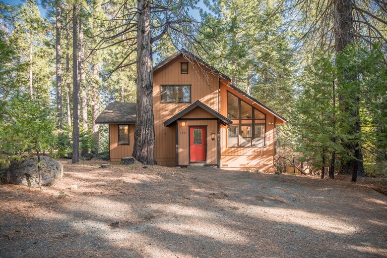 Pooh Corner Mountain Cabin - Camp Connell, California