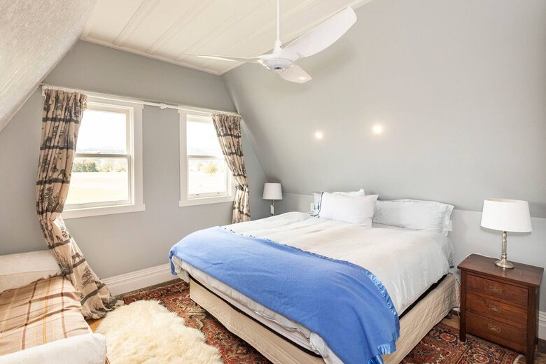Hololio House - Historic Homestead at Clevedon Polo Club - Auckland, New Zealand