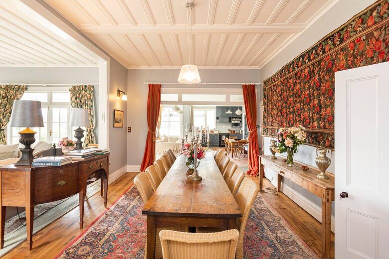 Hololio House - Historic Homestead at Clevedon Polo Club - Auckland, New Zealand