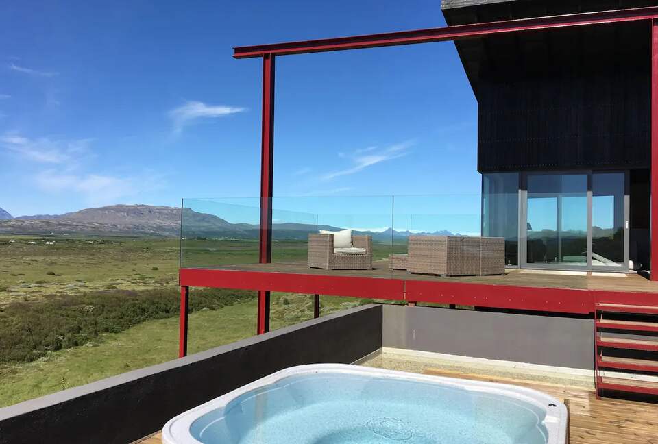 Solfaxi Modern Villa - Selfoss, Iceland