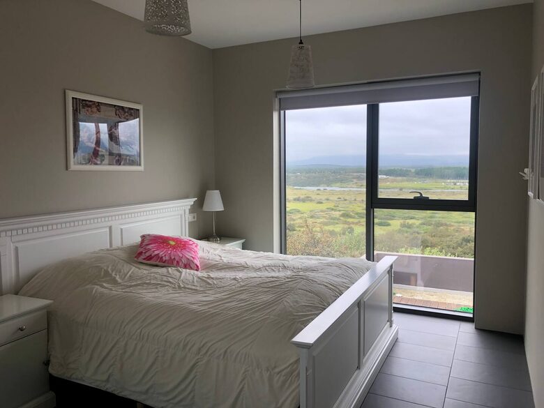 Solfaxi Modern Villa - Selfoss, Iceland