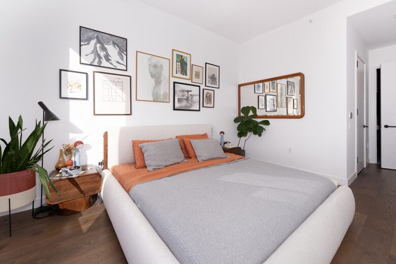 Modern two bedroom Brooklyn apartment with sweeping Manhattan views - New York City, New York