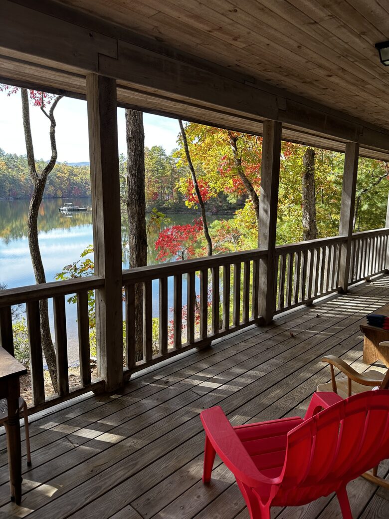 Custom Built Log Cabin on Pristine Lake Santeetlah - Robbinsville, North Carolina