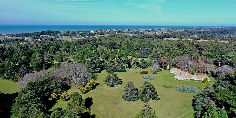 Santa Sylvina Estancia | Unforgettable Argentinian Estate | 250+ Acres | Beach and Golf Club Access! - Chapadmadal, Mar de Plata, Argentina