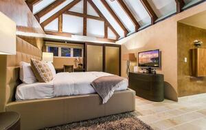 Equity Residences, 6 Bedroom Villa w/ Concierge, Amenities, & Pool - Crocus Bay, Anguilla