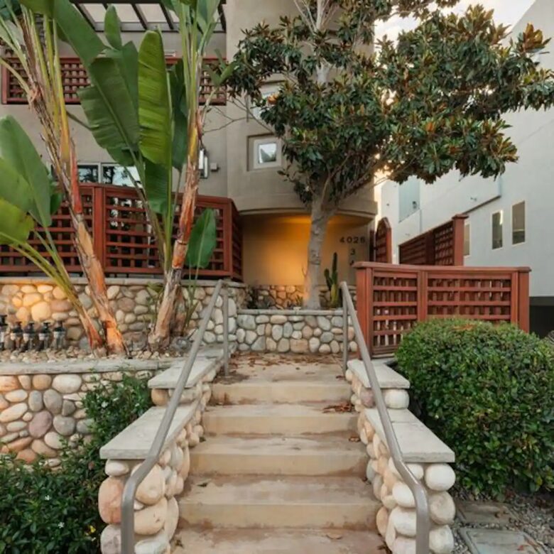 Pacific Beach Condo - 3 Bed & 3 Bath - San Diego, California