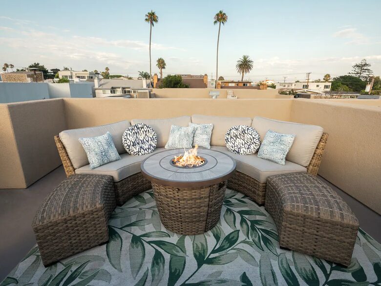 Pacific Beach Condo - 3 Bed & 3 Bath - San Diego, California