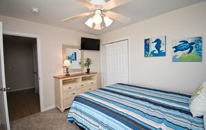 Bella Blue Beach Getaway - One Block to the Ocean! - Emerald Isle, North Carolina
