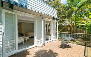 Die Villa in Anglesea – Auckland, Neuseeland