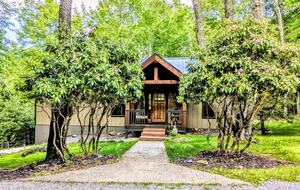 Cabin in Heart of NC Blue Ridge Mountains - Beech Mountain, North Carolina