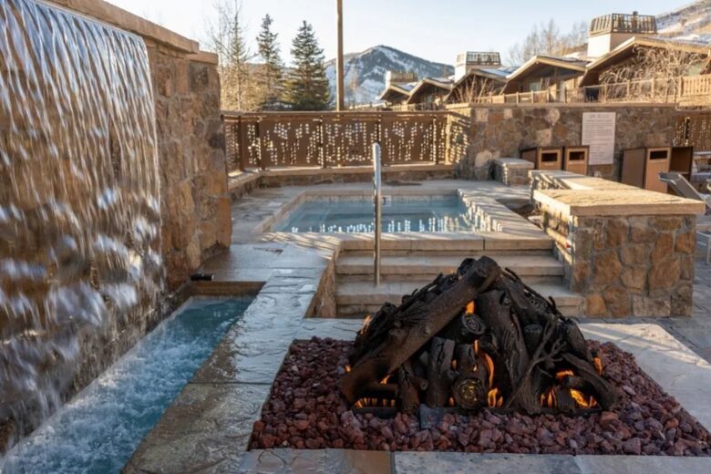 Modern Vail Condo - Slopeside and Loaded with Amenities - Vail, Colorado