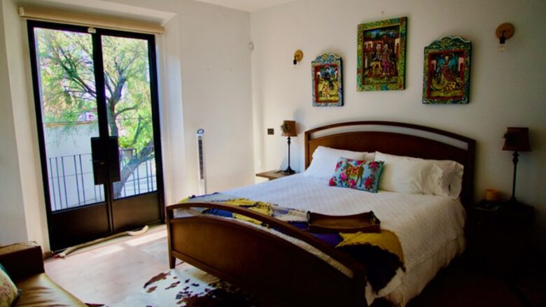 Modern Home with Terrace Kitchen - San Miguel de Allende, Mexico