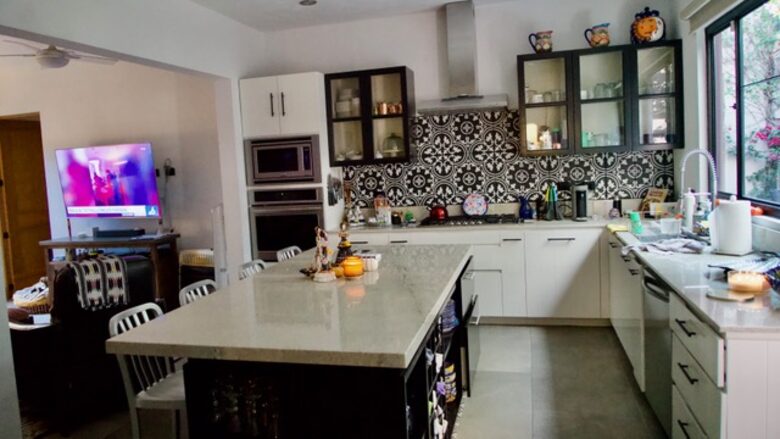 Modern Home with Terrace Kitchen - San Miguel de Allende, Mexico