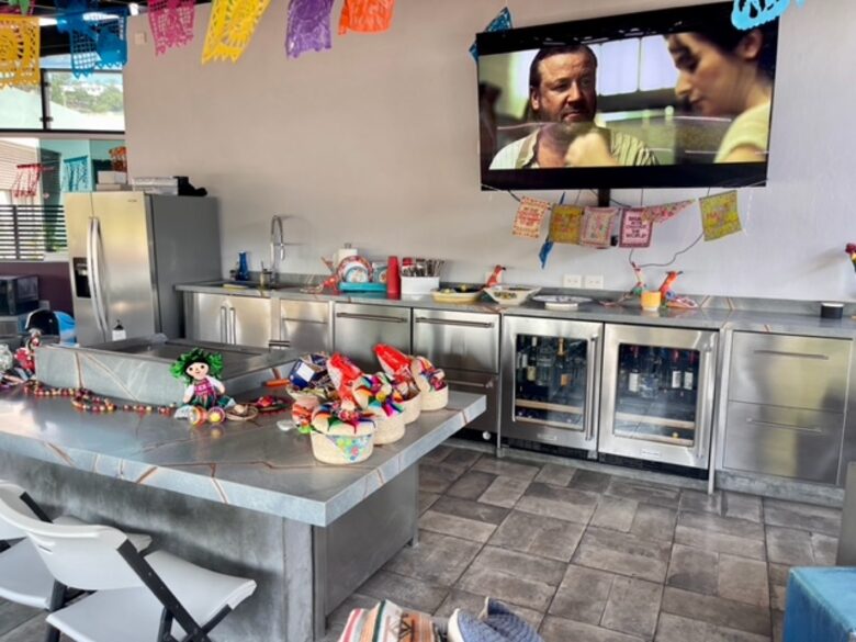 Modern Home with Terrace Kitchen - San Miguel de Allende, Mexico