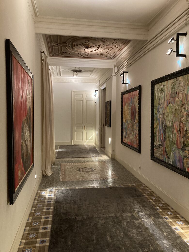 Chic Apartment in Barcelona's Historical Gothic Quartier - Barcelona, Spain