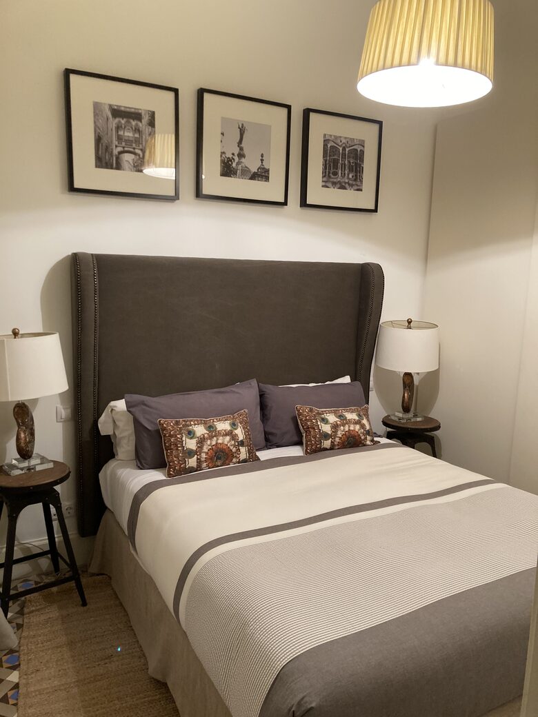 Chic Apartment in Barcelona's Historical Gothic Quartier - Barcelona, Spain