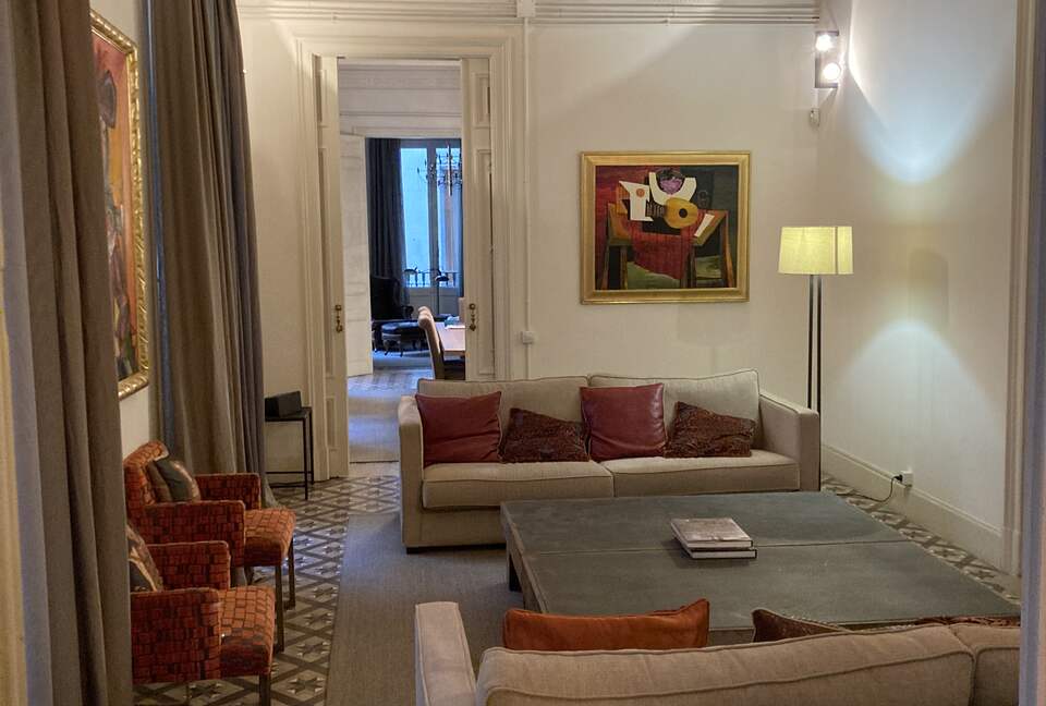 Chic Apartment in Barcelona's Historical Gothic Quartier - Barcelona, Spain