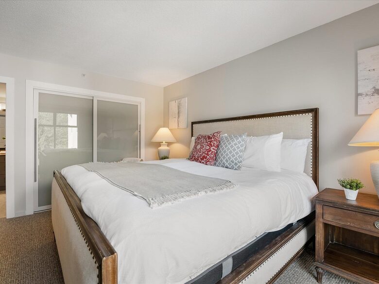 The Woodrun Lodge - Whistler, Canada