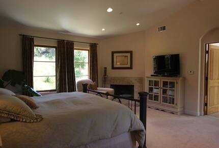 Tuscali, A Little Piece of Tuscany in Southern California - Topanga / Malibu, California