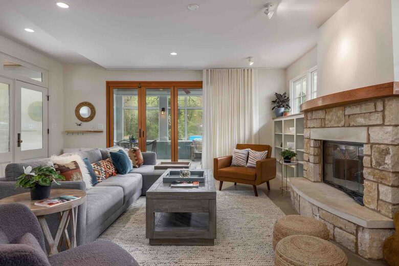 Clarksville Modern Luxury Vacation Home - Austin, Texas
