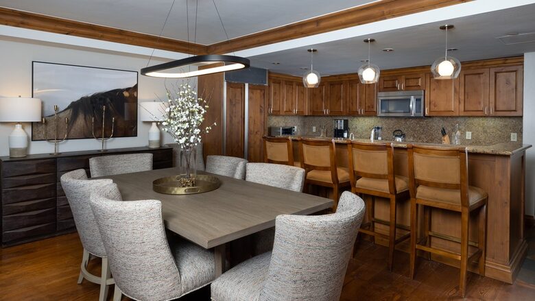 Eaton Suite at Gravity Haus Vail - Vail, Colorado