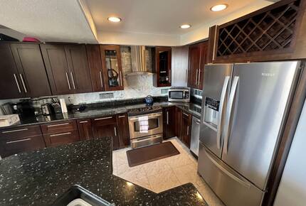 Ocean View Condo Steps to Beach - Solana Beach, California