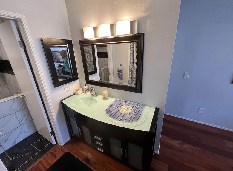 Ocean View Condo Steps to Beach - Solana Beach, California