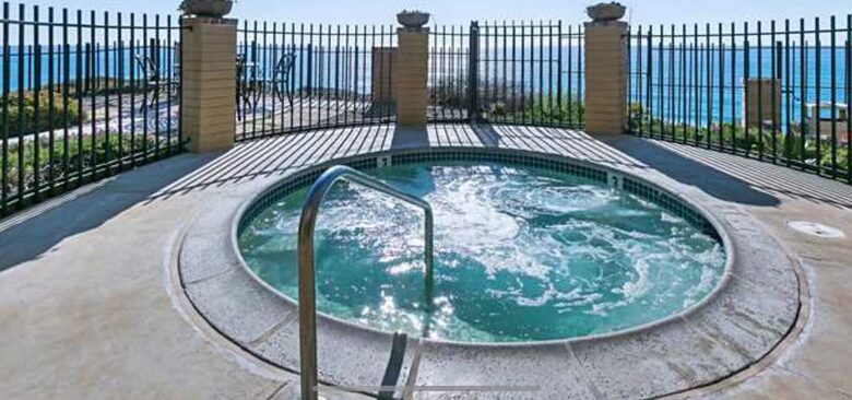 Ocean View Condo Steps to Beach - Solana Beach, California