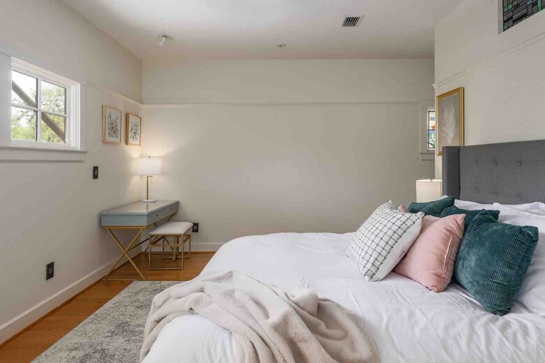 Clarksville Modern Luxury Vacation Home - Austin, Texas