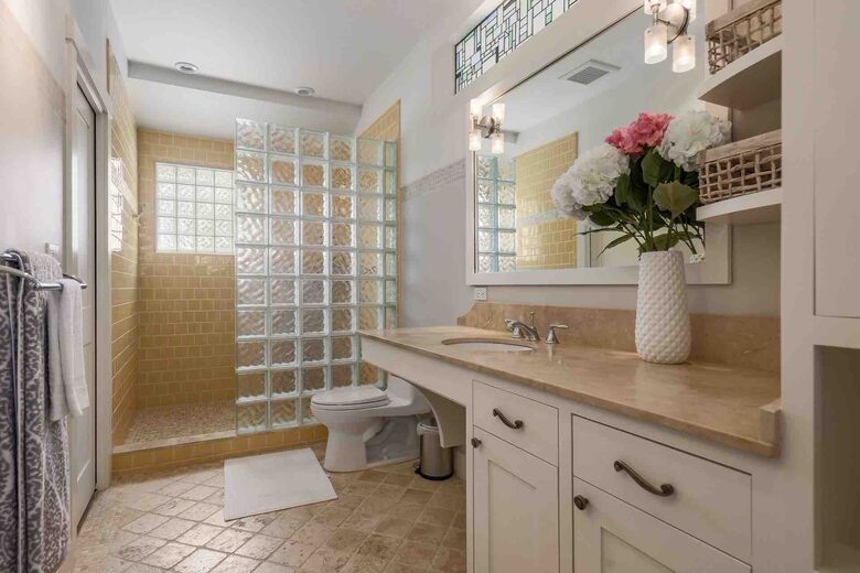 Clarksville Modern Luxury Vacation Home - Austin, Texas