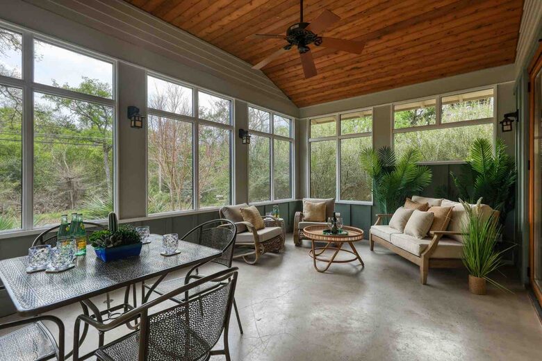 Clarksville Modern Luxury Vacation Home - Austin, Texas