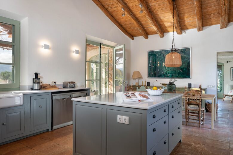 Ronsat Tower Estate (R) - La Bisbal d'Empordà, Spain