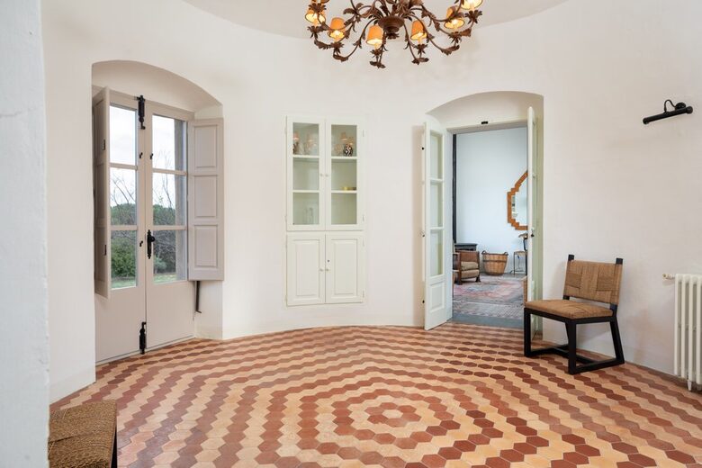 Ronsat Tower Estate (R) - La Bisbal d'Empordà, Spain