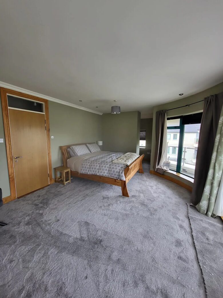 3 Story Townhouse in Marina Village - Arklow, Ireland
