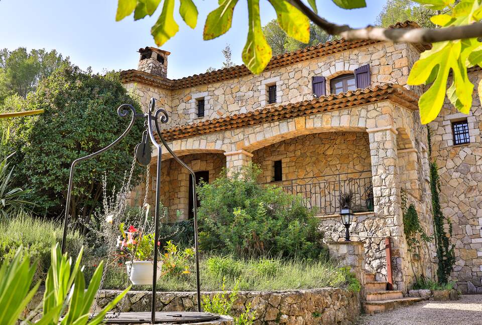 The Hideaways Club - La Retraite - Le Rouret, France