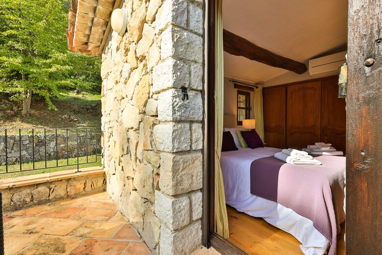 The Hideaways Club - La Retraite - Le Rouret, France