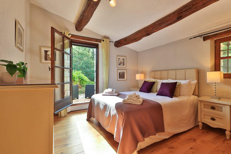 The Hideaways Club - La Retraite - Le Rouret, France