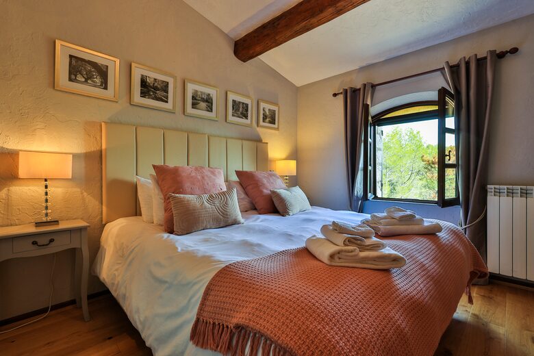 The Hideaways Club - La Retraite - Le Rouret, France