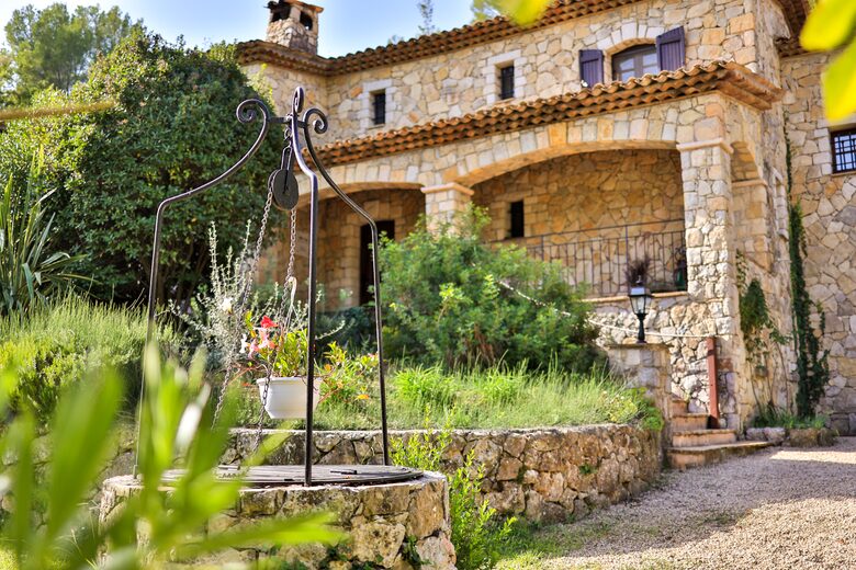 The Hideaways Club - La Retraite - Le Rouret, France